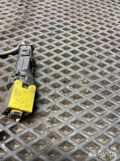 Датчик ABS Volvo FH4 21296829