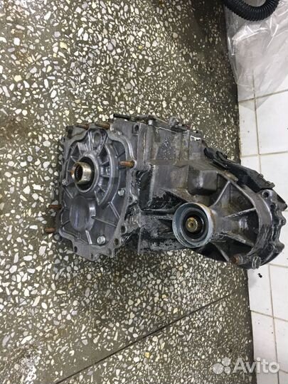 Продам оригинальную раздатку от мицубиши паджеро 4