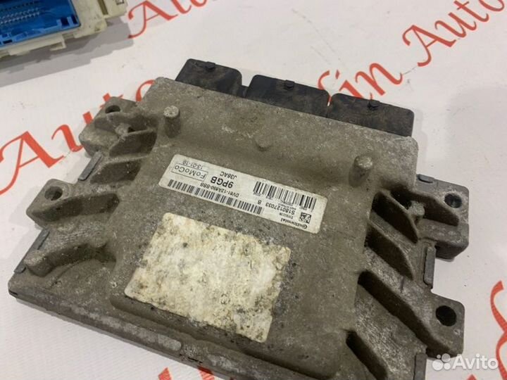 Блок управления двигателем Комплект Ford Focus 3