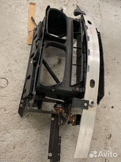 Установочная панель передняя BMW X5 (телевизор)