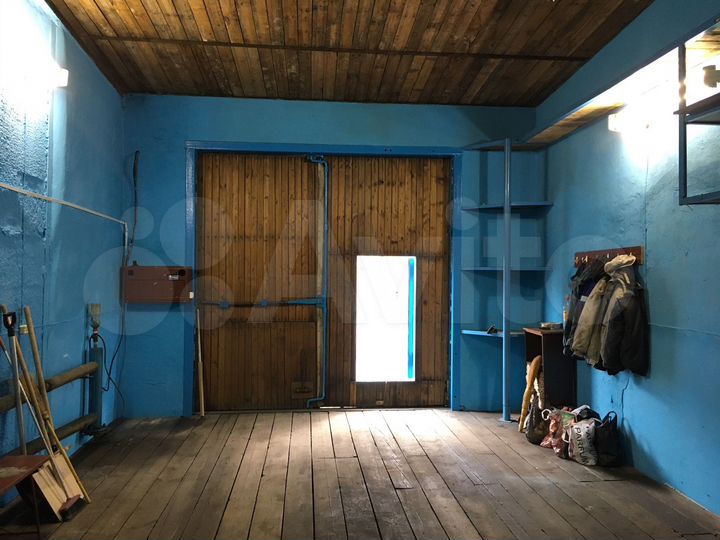 Гараж, > 30 м²