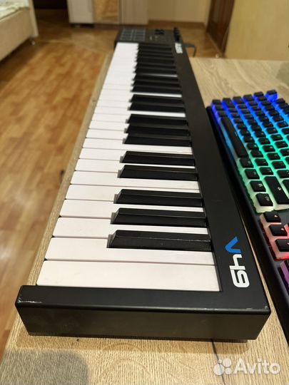 Midi клавиатура Alesis v49