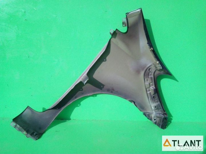 Крыло переднее левое toyota IQ