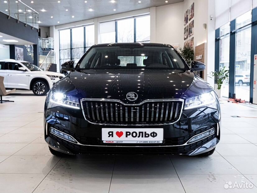 Skoda Superb 2.0 AMT, 2024