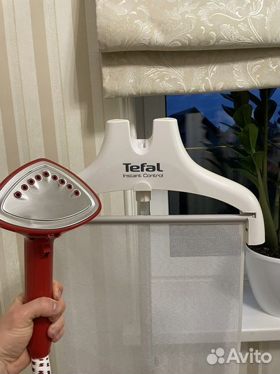 Отпариватель для одежды вертикальный Tefal