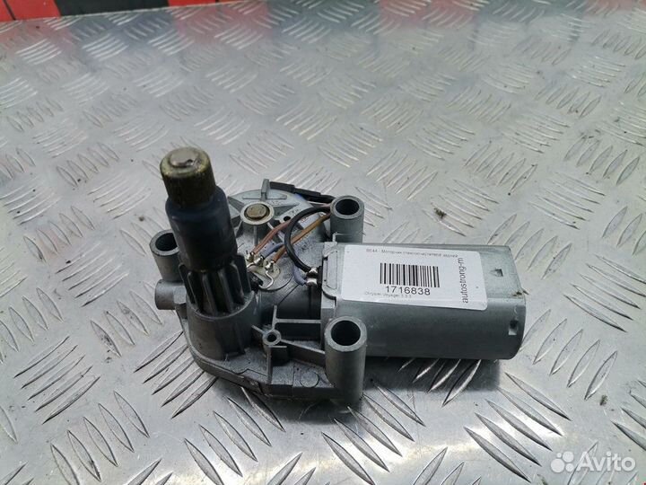 Моторчик заднего стеклоочистителя (дворника)