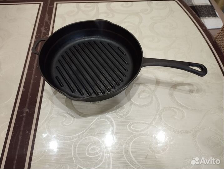 Чугунная сковорода гриль