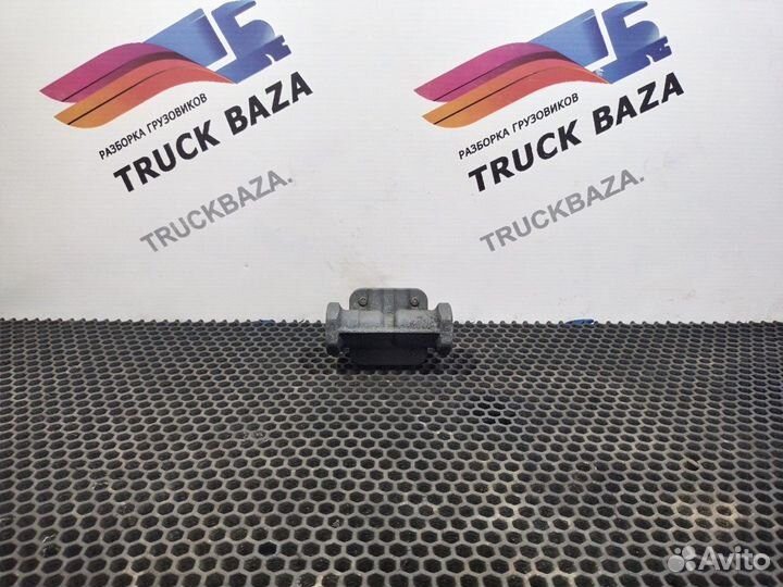 Клапан пневматический