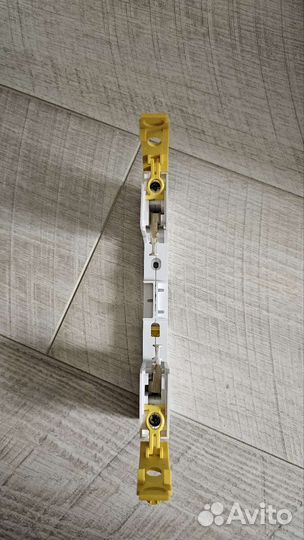 Основание для втычной установки iC60 iID 18мм