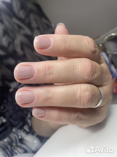 Маникюр, педикюр, наращивание ногтей