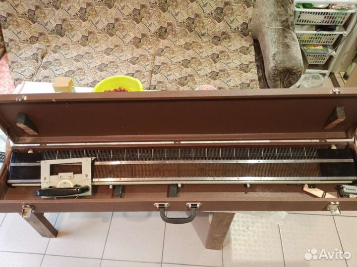 Вязальная машина Нева 1