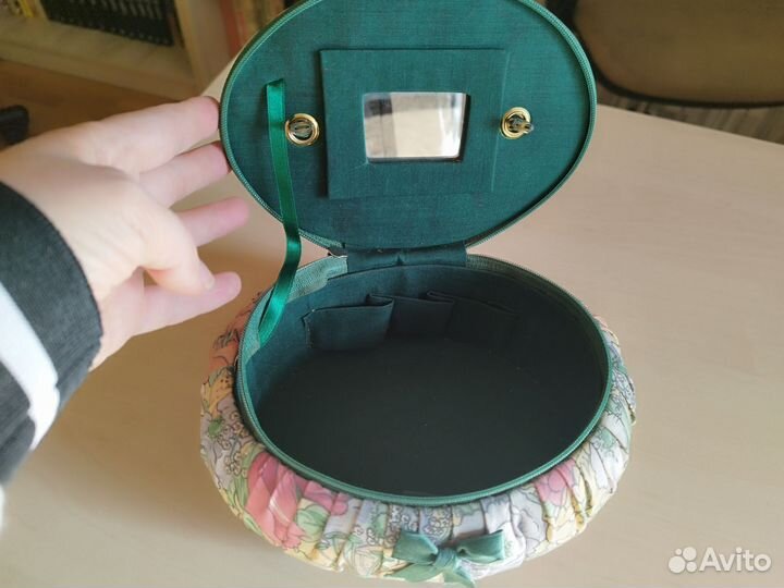 Шкатулка косметичка сумочка