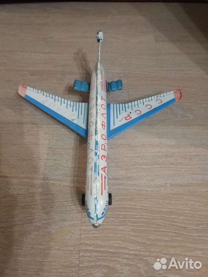 Модель самолета ил62 Аэрофлот ссср21407 металл