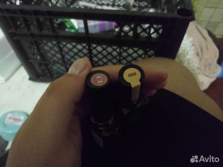 Продам лаки, кусачка,шпатель