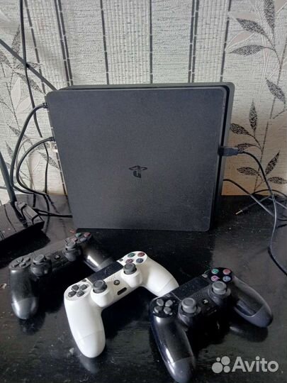 Sony PS4 slim 1tb
