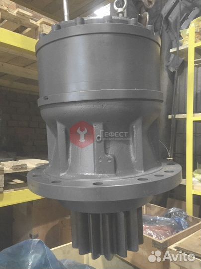 Редуктор поворота Komatsu PC240LC-7