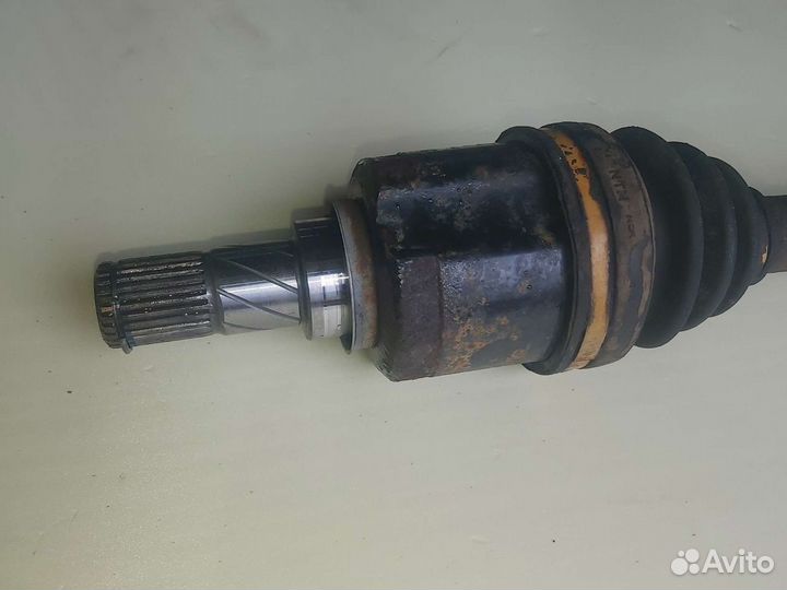 Привод правый Mitsubishi Lancer 10 CVT 1.8