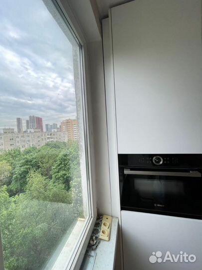 Стильный кухонный гарнитур под заказ