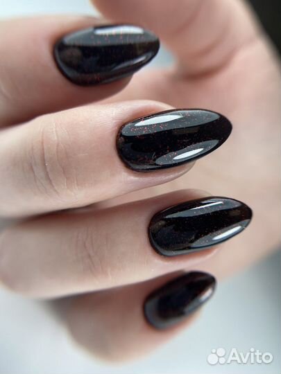 Маникюр/педикюр