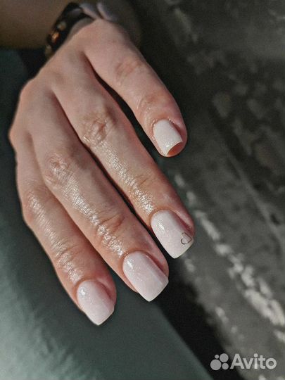 Маникюр и педикюр