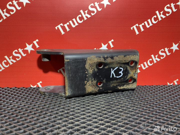 Кронштейн амортизатора переднего камаз 5490