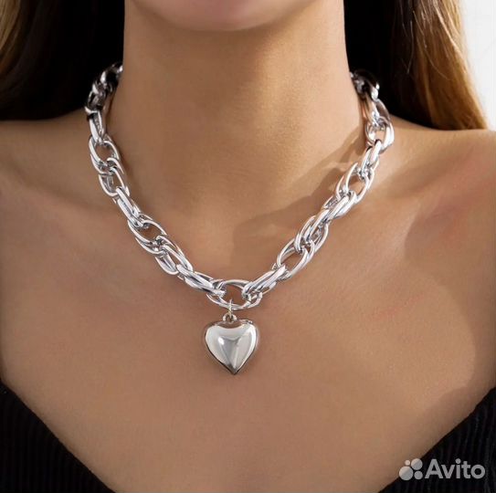 Украшение на шею сердце