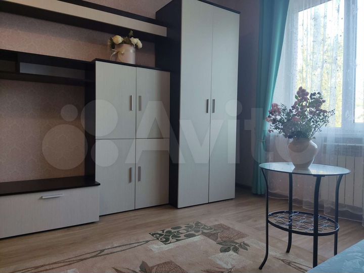 2-к. квартира, 60 м², 3/5 эт.