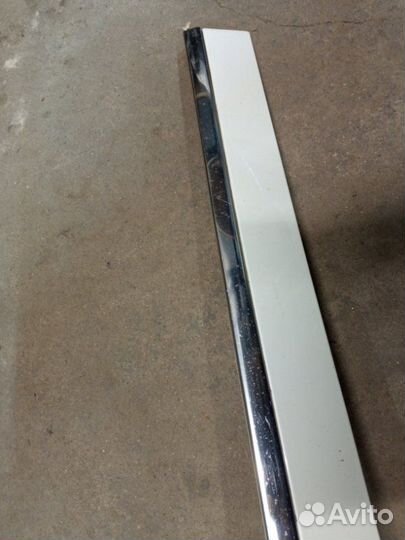 Молдинг двери задний правый Mercedes-Benz Gl-Class