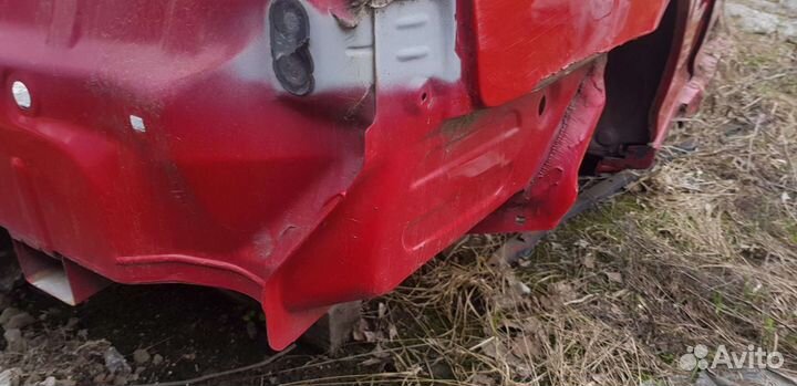 Заднее правое крыло Honda integra dc2