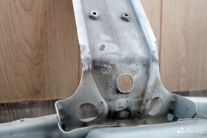 Панель рамки радиатора Renault Arkana 625103787R