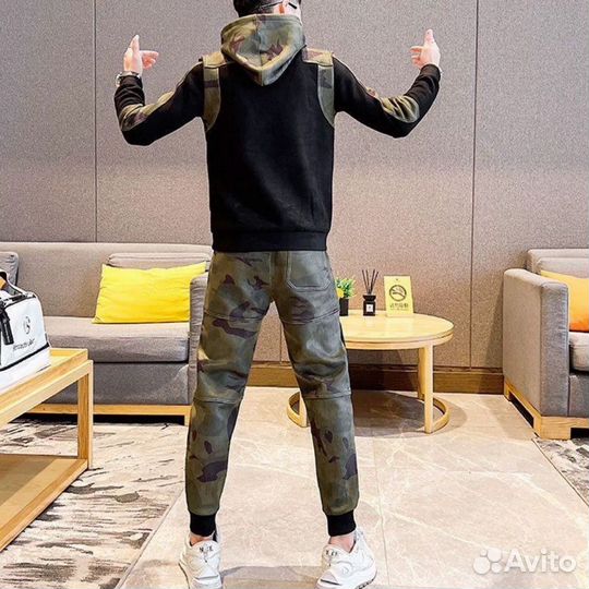 Спортивный костюм утепленный мужской