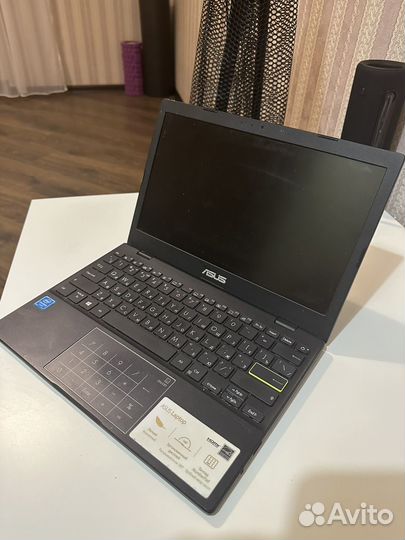 Asus