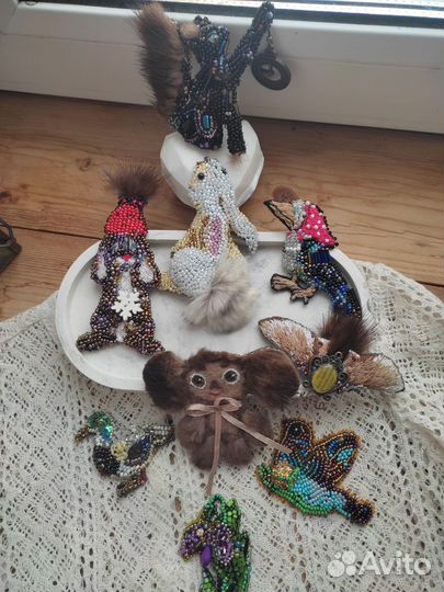 Брошь. Норка. Бисер. Наличие