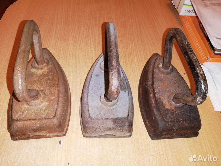 Утюг Чугунный, литой, СССР. № 4