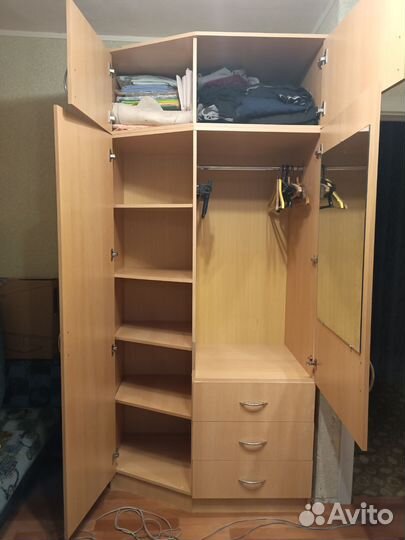 Мебель Шкаф напольный, шкаф подвесной, стол, полка