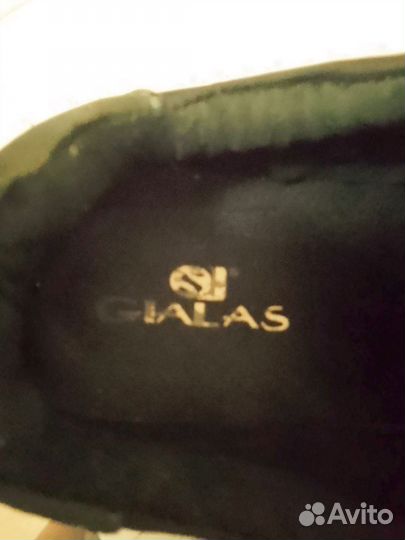 Кроссовки мужские р 42