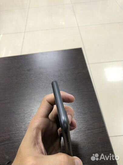 Телефон iPhone 8 plus