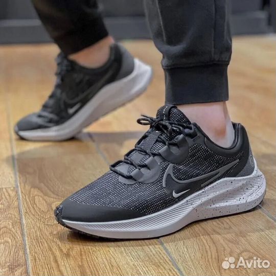 Всепогодные кроссовки Nike Shield на осень - новые