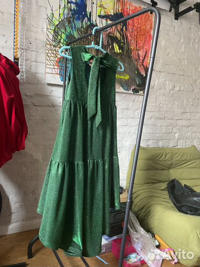 Платье зеленое вечернее 146