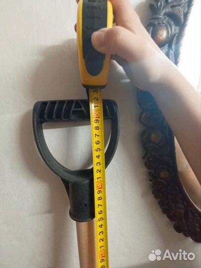 Лопата для уборки снега