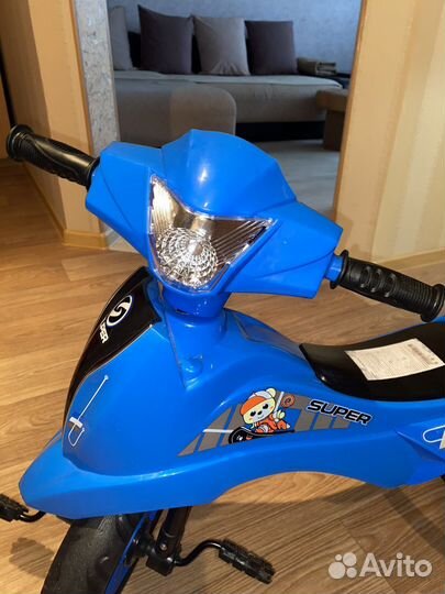 Детский велосипед трехколесный