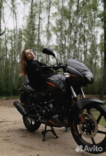 Bajaj pulsar 180