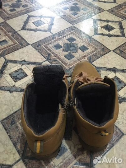 Кожаные ботинки