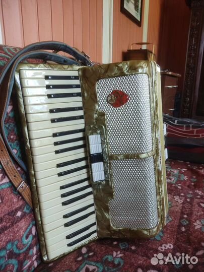 Аккордеон мастеровой-немецкий Miranda (ретро)