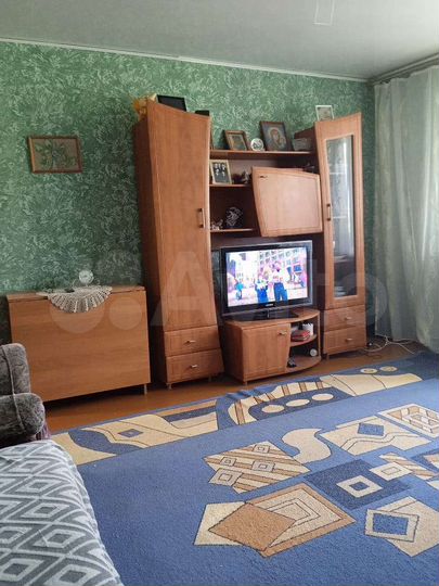 2-к. квартира, 50 м², 3/3 эт.