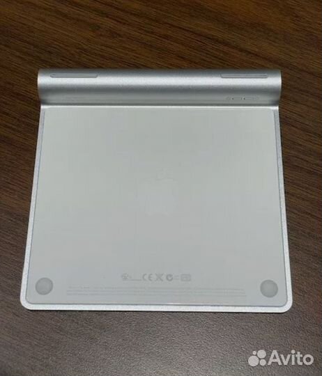 Apple Magic Trackpad 1