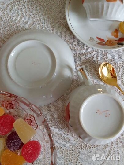Сервиз(кфз-чайка),молочник,блюдца,moritz zdekauer
