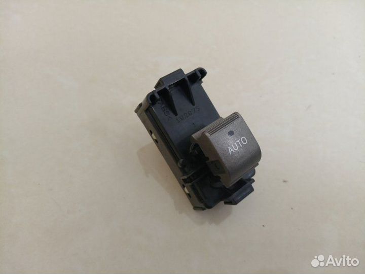 Кнопка стеклоподъемника Lexus Ls460 седан 1urfse