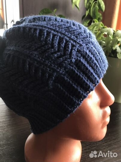 Вязанные шапки, варежки