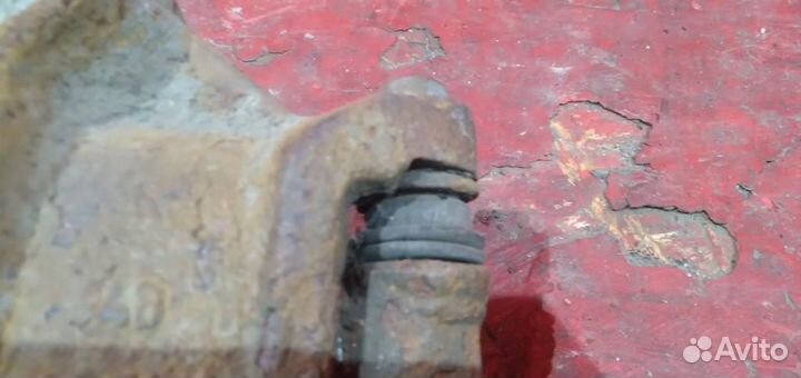 Пежо 206 суппорт передний правый